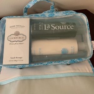 Crabtree and Evelyn La Source Travel Bag